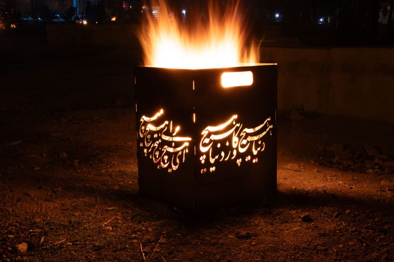 خوشنویسی دیواری خوشنویسی مدرن خوشنویسی فلزی طراحی دیوار لوکس دکوراسیون هنری طراحی داخلی لوکس